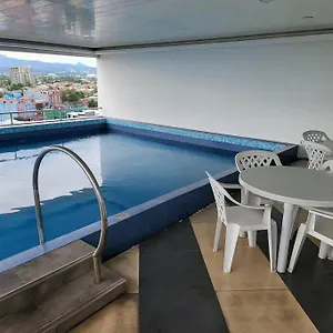 https://kandi-big-1-br-king-bed-free-housekeeping-wi-fi.angeleshotels.net